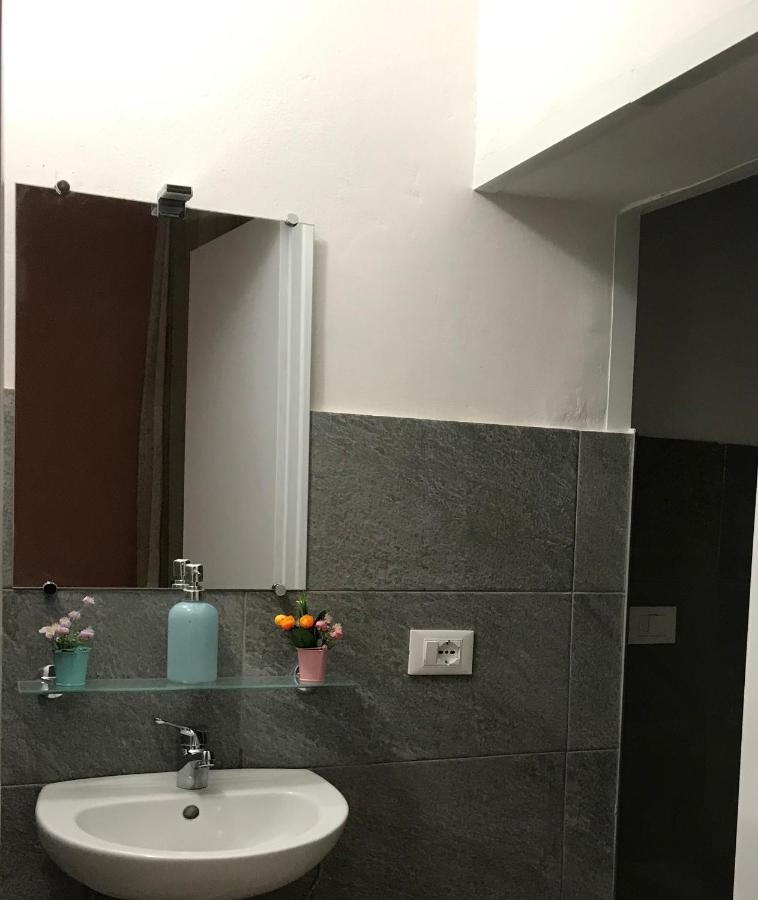 Affittacamere Home&Stazione بولونيا المظهر الخارجي الصورة