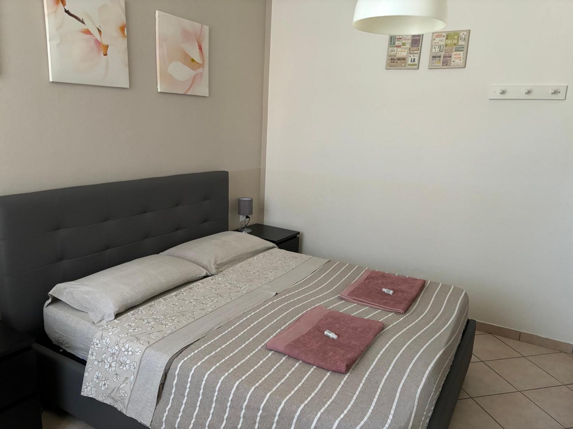 Affittacamere Home&Stazione بولونيا المظهر الخارجي الصورة