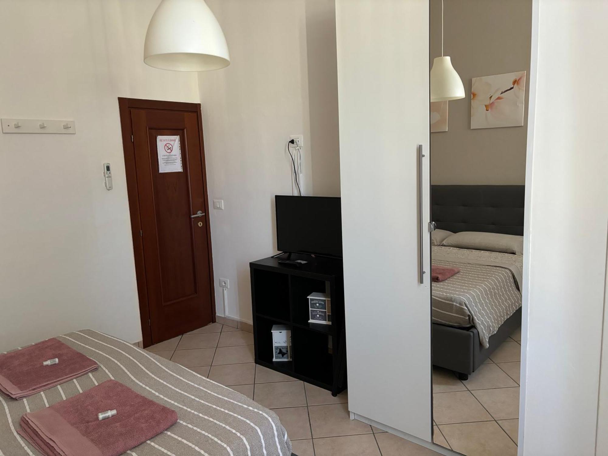 Affittacamere Home&Stazione بولونيا المظهر الخارجي الصورة