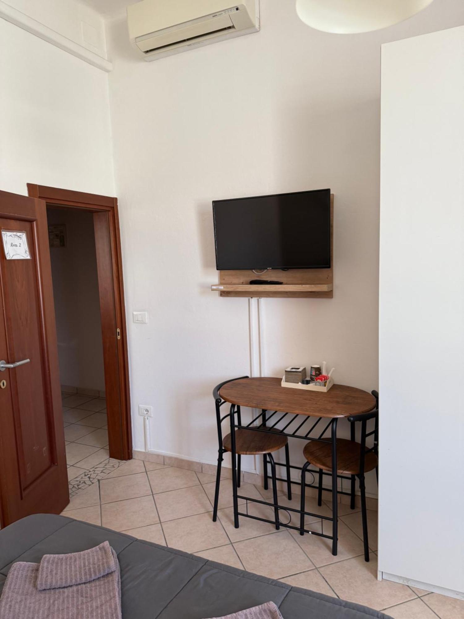 Affittacamere Home&Stazione بولونيا المظهر الخارجي الصورة